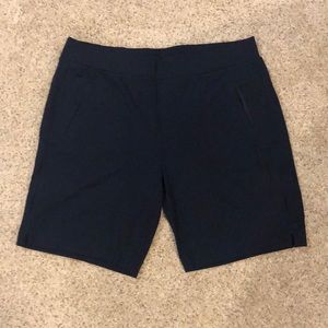Athleta modern metro shorts